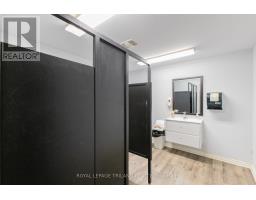 41 MAIN STREET E - 21