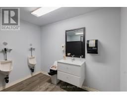 41 MAIN STREET E - 22