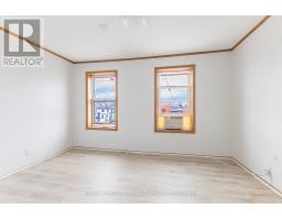 41 MAIN STREET E - 31