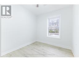 41 MAIN STREET E - 32