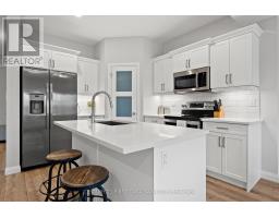 35 - 17 NICHOLSON STREET - 10