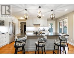 15 MONTE VISTA CRESCENT - 18