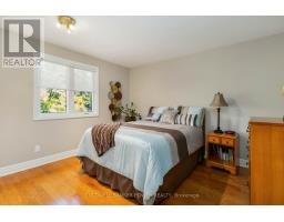 15 MONTE VISTA CRESCENT - 32