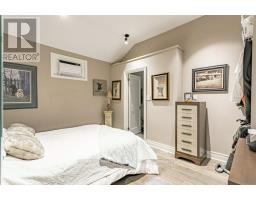 848 DUNDAS STREET E - 20