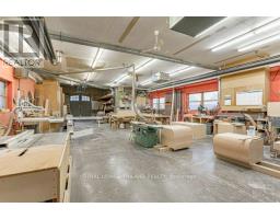 848 DUNDAS STREET E - 26