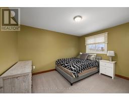 322 LANSDOWNE AVENUE - 19