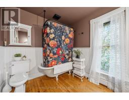 34 GLADSTONE AVENUE - 21