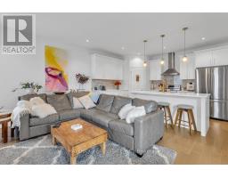 21 CHAMBERLAIN AVENUE - 11