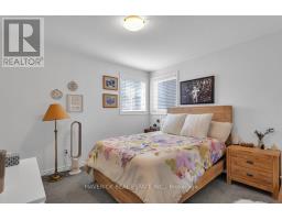 21 CHAMBERLAIN AVENUE - 18