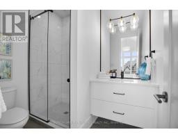 868 EAGLETRACE DRIVE - 32