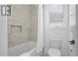 868 EAGLETRACE DRIVE - 35