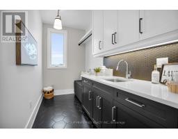 868 EAGLETRACE DRIVE - 36