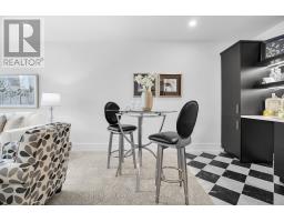 868 EAGLETRACE DRIVE - 40