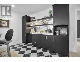 868 EAGLETRACE DRIVE - 41