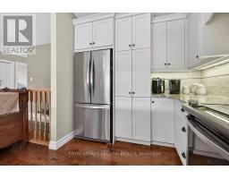 79 - 1241 BEAVERBROOK AVENUE - 10