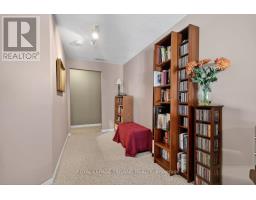 79 - 1241 BEAVERBROOK AVENUE - 25