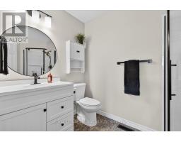 79 - 1241 BEAVERBROOK AVENUE - 36