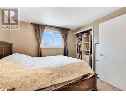 26 SLOANE CRESCENT - 22