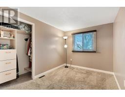 26 SLOANE CRESCENT - 25