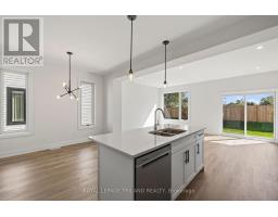 10 - 101 SWALES AVENUE - 14