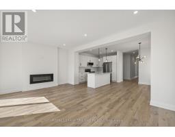 10 - 101 SWALES AVENUE - 18