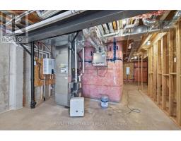 10 - 101 SWALES AVENUE - 35