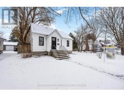 496 TALFOURD STREET - 3
