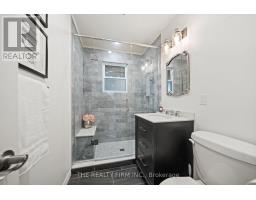 5 MONTCALM STREET N - 21