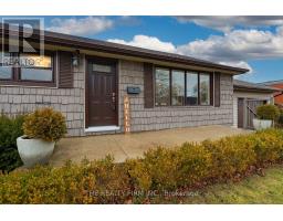 5 MONTCALM STREET N - 3