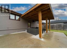 5 MONTCALM STREET N - 38