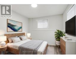 959 LAWSON ROAD - 42