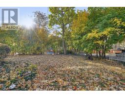 3 - 49 RIDOUT STREET S - 25