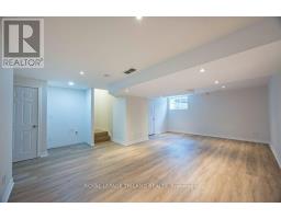 8 - 2089 BEAVERBROOK AVENUE - 30