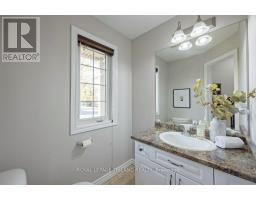 8 - 2089 BEAVERBROOK AVENUE - 6