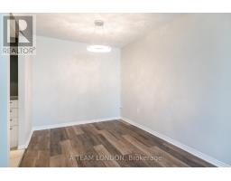 503 - 155 KENT STREET - 13