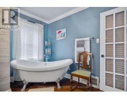 32 THIRD AVENUE - 12