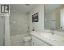 6 - 925 DEVERON CRESCENT - 13