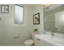 6 - 925 DEVERON CRESCENT - 5