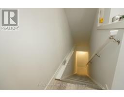 6 - 925 DEVERON CRESCENT - 6