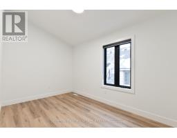 822 MAITLAND STREET - 17