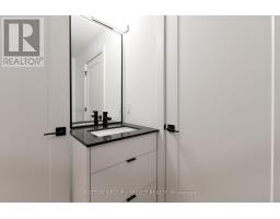 822 MAITLAND STREET - 27