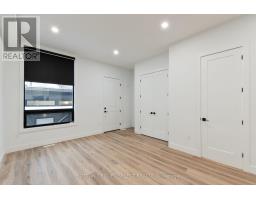 822 MAITLAND STREET - 4