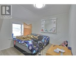 16 ONTARIO STREET N - 14