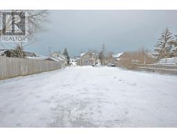 16 ONTARIO STREET N - 20