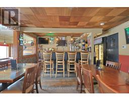 16 ONTARIO STREET N - 26