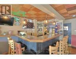 16 ONTARIO STREET N - 27