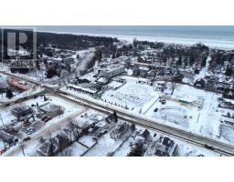 16 ONTARIO STREET N - 3