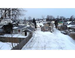 16 ONTARIO STREET N - 40