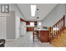 9 GERALD CRESCENT - 11