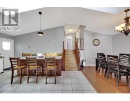 9 GERALD CRESCENT - 12